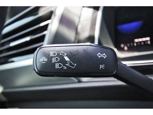 Used 2022 Volkswagen Jetta SE FWD image 20