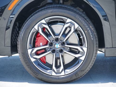 New 2026 BMW X2 xDrive28i w/ Technology Package AWD/4WD image 5