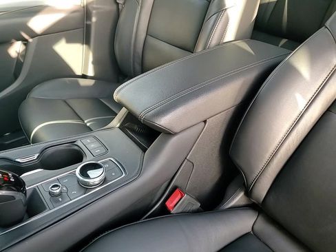 Used 2022 Cadillac XT4 Premium Luxury w/ Enhanced Visibility Package image 21