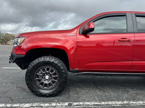 Used 2016 Chevrolet Colorado Z71 image 10