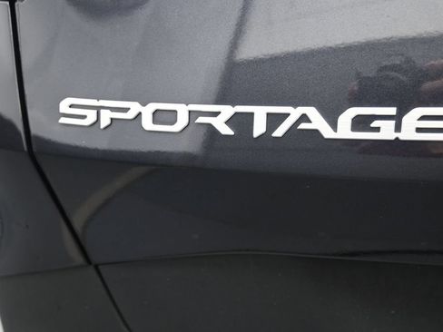 Used 2026 Kia Sportage LX FWD image 15