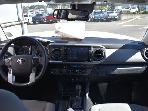 Certified 2023 Toyota Tacoma SR5 w/ Black Out Package (TMS) AWD/4WD image 22