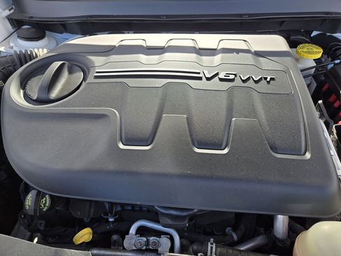 Used 2022 Jeep Cherokee Latitude image 10