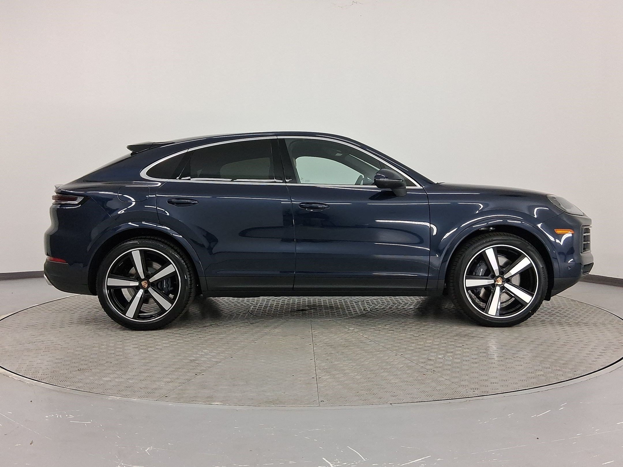 Used 2026 Porsche Cayenne Coupe AWD/4WD image 8