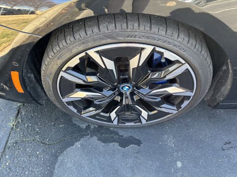 Certified 2024 BMW i5 eDrive40i w/ M Sport Package image 13