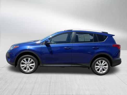 Used 2015 Toyota RAV4 Limited w/ Technology Package AWD/4WD image 4