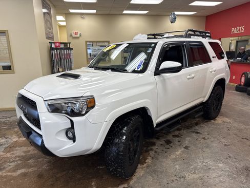 Used 2020 Toyota 4Runner TRD Pro image 3