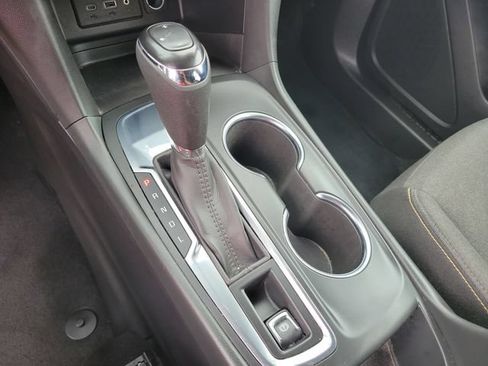 Used 2021 Chevrolet Equinox LT FWD image 30