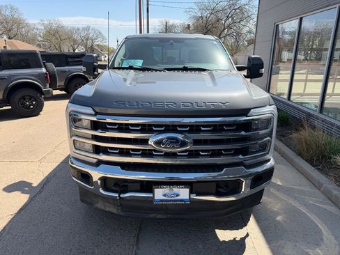 Used 2023 Ford F350 Lariat AWD/4WD image 2