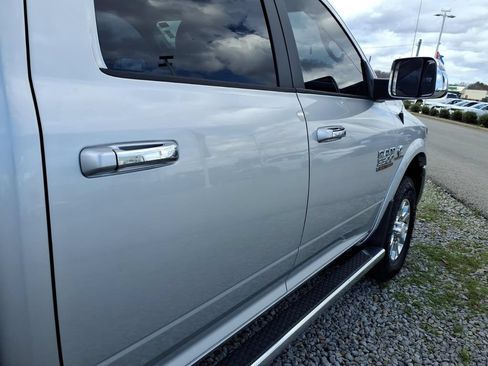 Used 2018 RAM 3500 Laramie AWD/4WD image 19