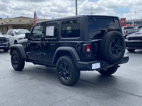Used 2019 Jeep Wrangler Unlimited Sport S AWD/4WD image 6