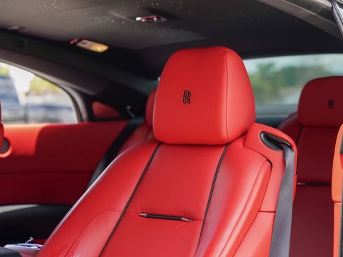 Used 2020 Rolls-Royce Wraith RWD image 20