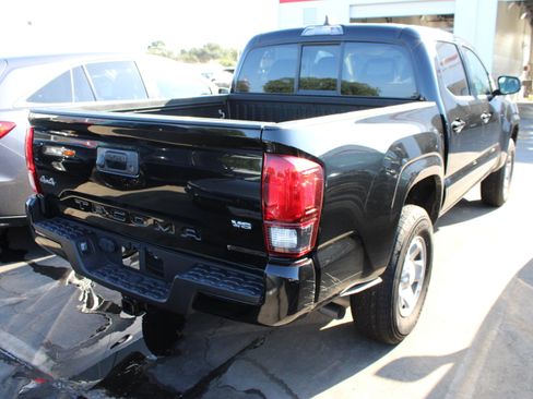 Used 2023 Toyota Tacoma SR AWD/4WD image 10