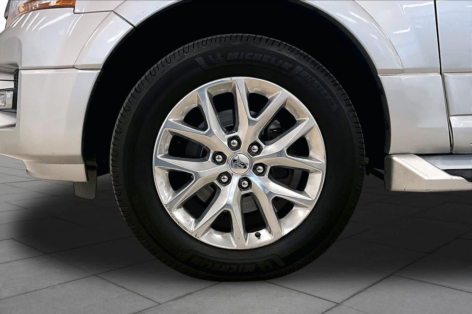 Used 2017 Ford Expedition EL Limited RWD image 9