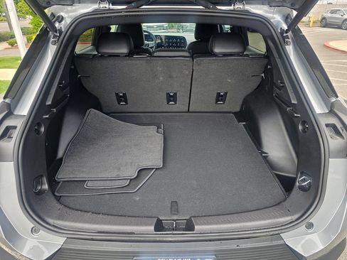 New 2026 Chevrolet Equinox EV LT AWD/4WD image 13