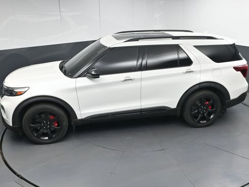 Used 2020 Ford Explorer ST w/ ST Street Pack image 39