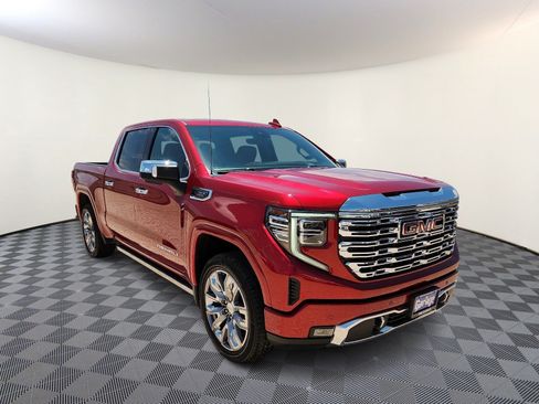 Used 2024 GMC Sierra 1500 Denali w/ Denali Reserve Package AWD/4WD image 6