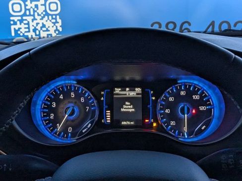 Used 2022 Chrysler Voyager LX FWD image 30