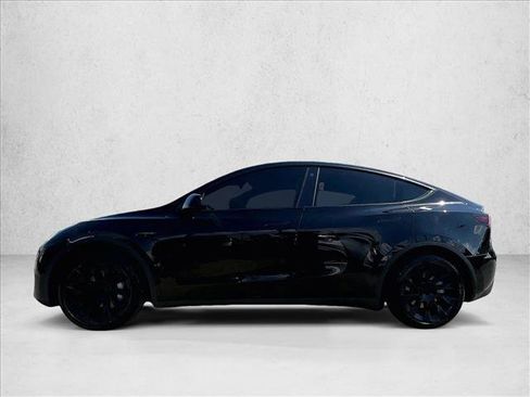 Used 2022 Tesla Model Y Long Range AWD/4WD image 6