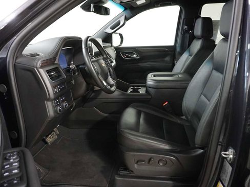 Used 2024 Chevrolet Suburban LT image 14