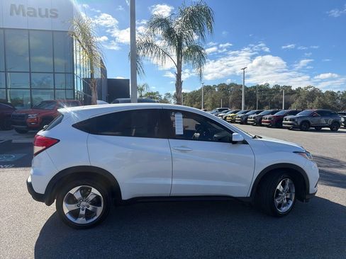 Used 2022 Honda HR-V LX image 9