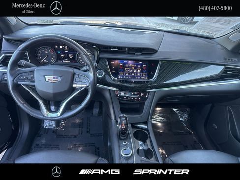 Used 2020 Cadillac XT6 Premium Luxury image 19