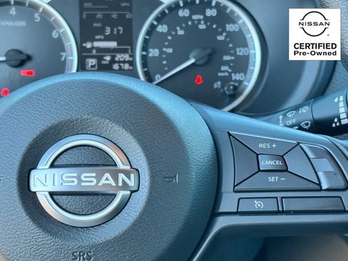 Certified 2025 Nissan Kicks Play S image 23