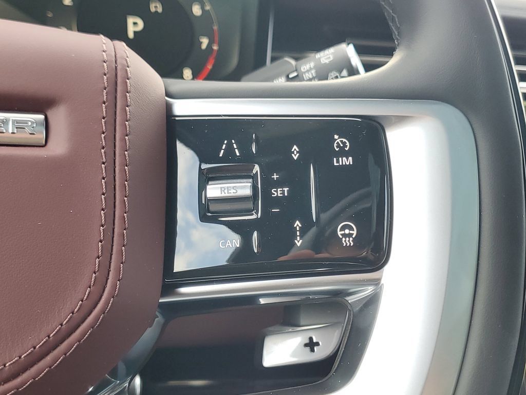 New 2026 Land Rover Range Rover SE AWD/4WD image 17