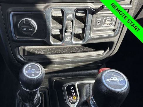Used 2021 Jeep Gladiator Sport image 18