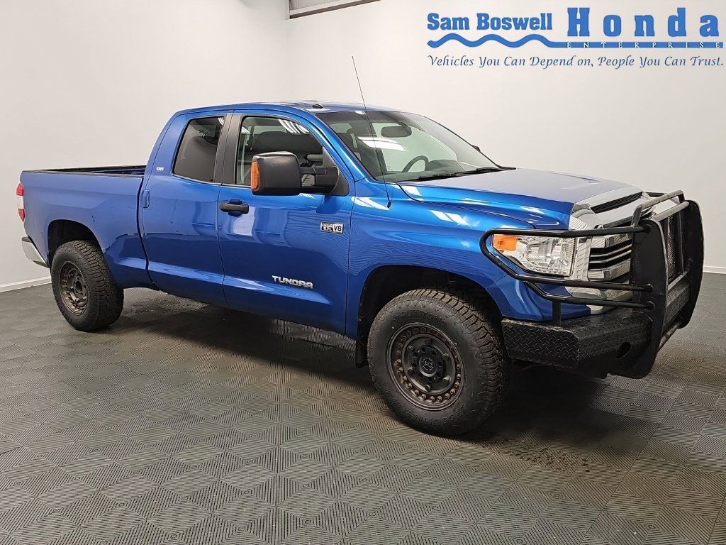 Used 2017 Toyota Tundra SR5 w/ SR5 Upgrade Package AWD/4WD image 1