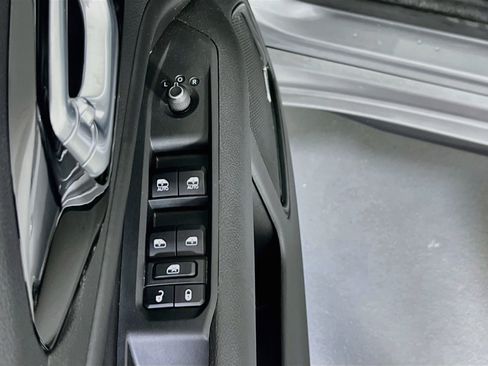 Used 2022 Jeep Compass High Altitude AWD/4WD image 18