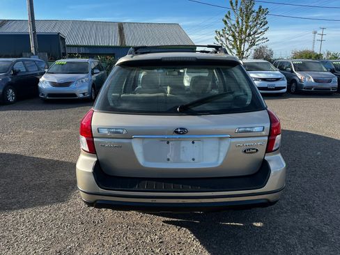 Used 2008 Subaru Outback 3.0R L.L. Bean AWD/4WD image 4