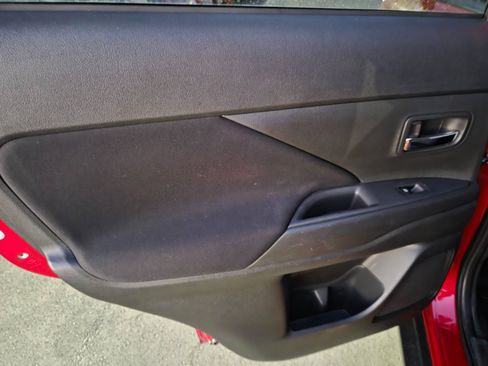 Used 2019 Mitsubishi Outlander ES FWD image 7