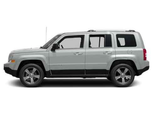 Certified 2015 Jeep Patriot Latitude image 2