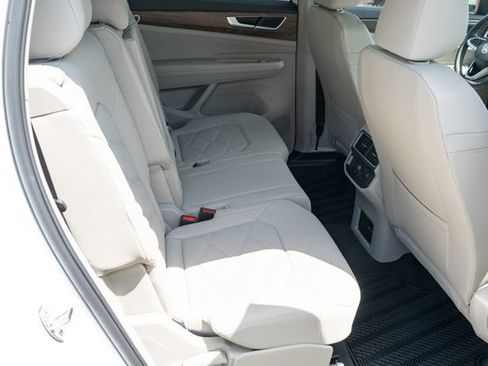New 2026 Volkswagen Atlas SE FWD image 40