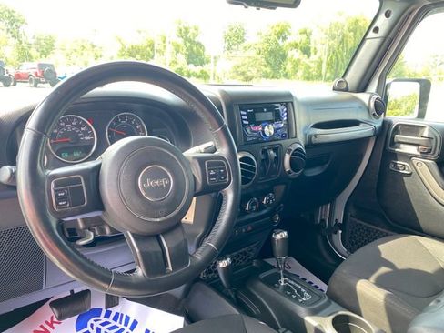 Used 2014 Jeep Wrangler Sport w/ Quick Order Package 24S AWD/4WD image 19
