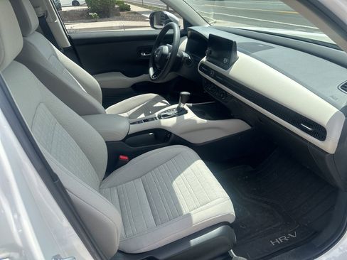 Certified 2025 Honda HR-V LX image 15