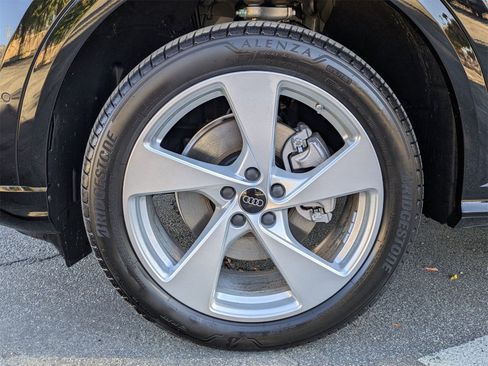 New 2025 Audi Q5 Premium Plus image 13