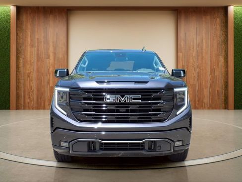 Certified 2025 GMC Sierra 1500 Elevation w/ Elevation Premium Package AWD/4WD image 2