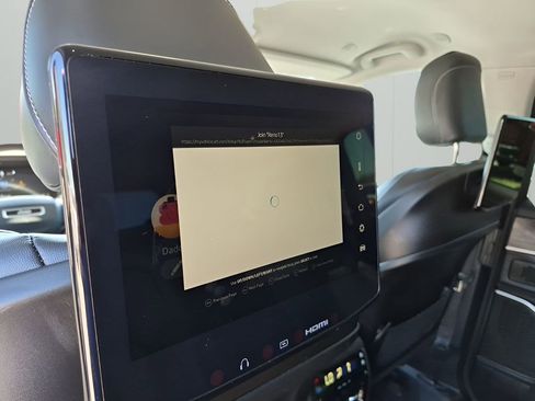 Used 2023 Jeep Grand Cherokee L Limited w/ Luxury Tech Group II image 21