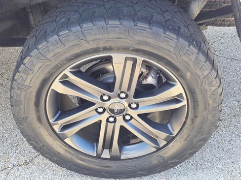 Used 2023 Ford F150 Lariat w/ Equipment Group 502A High AWD/4WD image 19