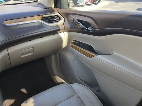 Used 2019 GMC Acadia Denali w/ Technology Package image 21