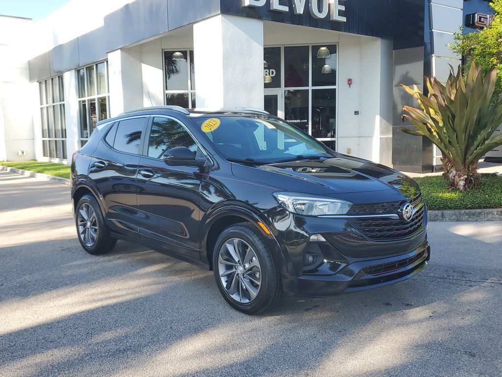 Used 2023 Buick Encore GX Select w/ Sport Touring Package FWD image 7