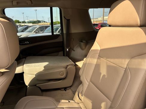 Used 2020 Chevrolet Suburban Premier w/ Max Trailering Package RWD image 18