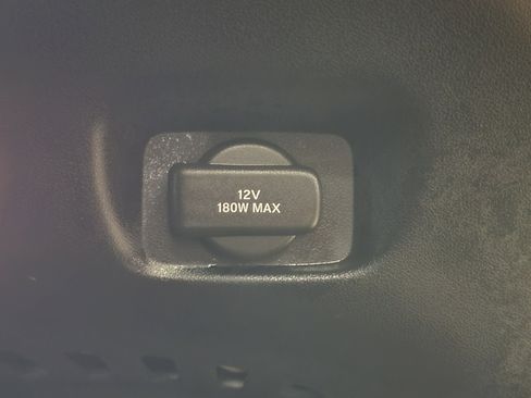 Used 2024 Honda HR-V Sport image 12