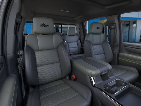 New 2026 Chevrolet Silverado 2500 ZR2 w/ ZR2 Bison Edition AWD/4WD image 16