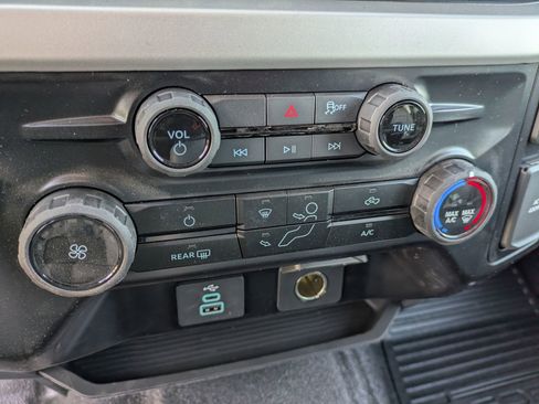 New 2026 Ford F550 4x4 Supercab Super Duty image 25