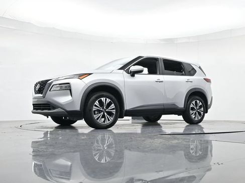Used 2023 Nissan Rogue SV FWD image 37