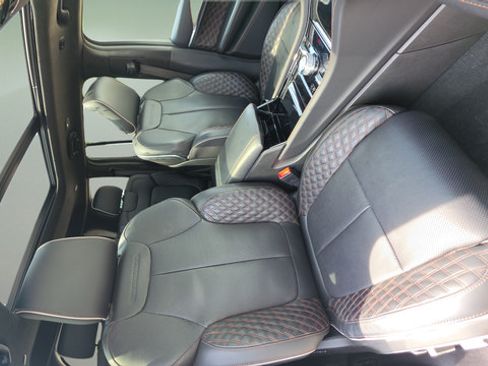 Used 2022 Jeep Grand Cherokee Summit AWD/4WD image 17