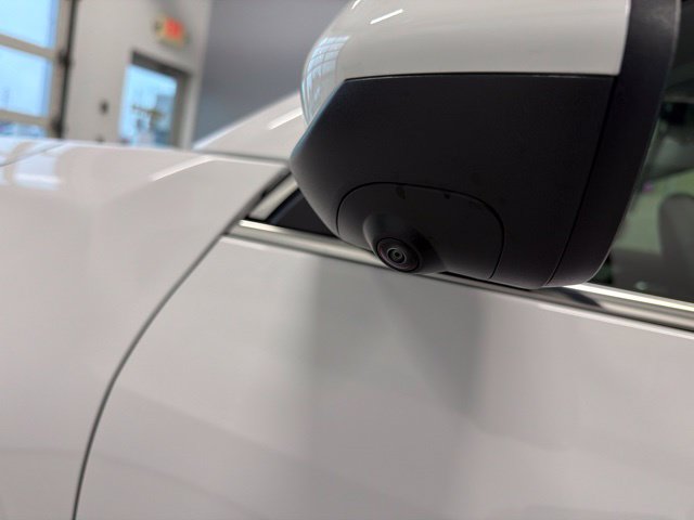 New 2027 GMC Terrain Denali w/ LPO, Floor Liner Package AWD/4WD image 7